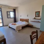 Domatia Me Thea 3* Ελαφόνησος
