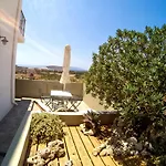 Bed and Breakfast Domatia Me Thea 3*