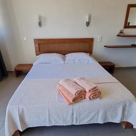 Frühstückspension Domatia Me Thea Elafonissos