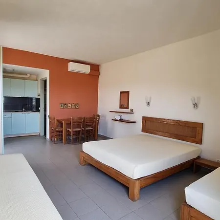 Domatia Me Thea Bed & Breakfast *