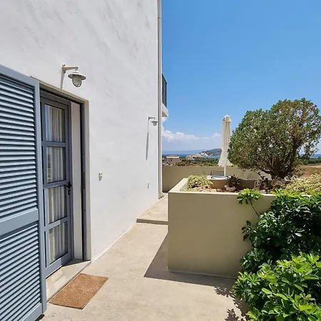 Bed & Breakfast Domatia Me Thea 3*