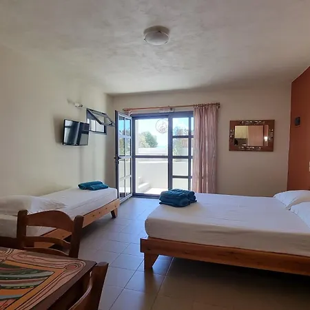 Domatia Me Thea Bed & Breakfast Elafonissos