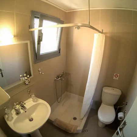 Bed & Breakfast Domatia Me Thea Elafonissos