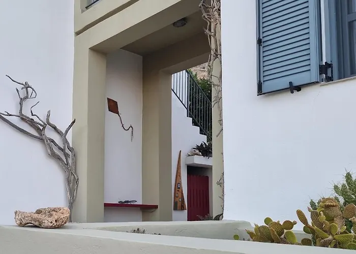 Bed & Breakfast Domatia Me Thea 3*