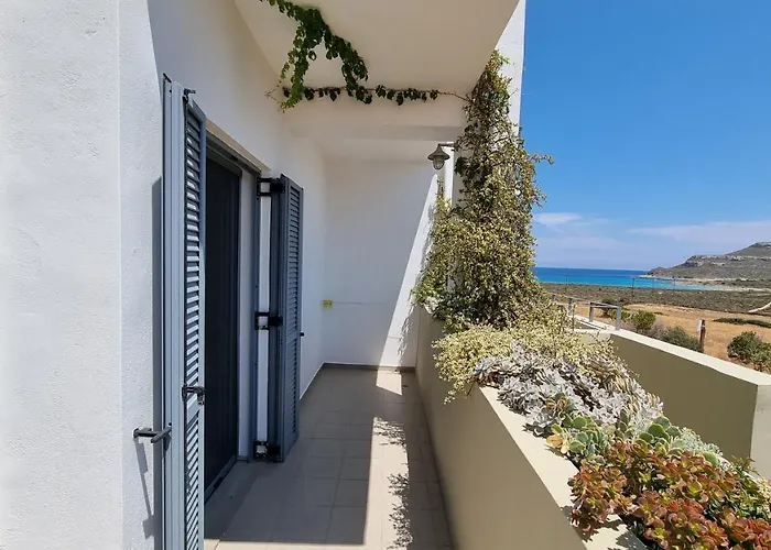 Domatia Me Thea 3* Elafónisos