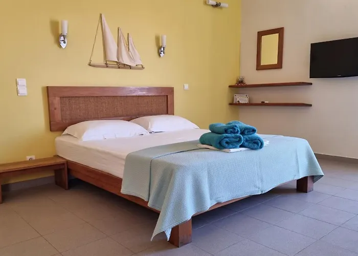 Bed & Breakfast Domatia Me Thea Elafonissos