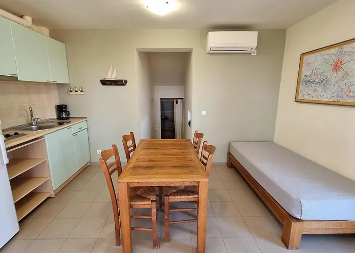 Domatia Me Thea Elafonissos