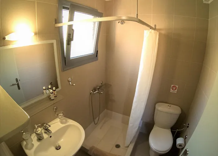 Bed & Breakfast Domatia Me Thea Elafonissos